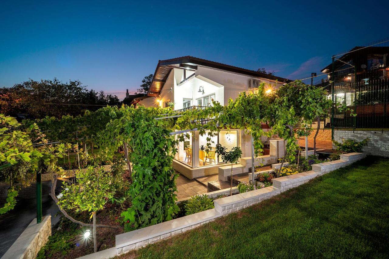 Casa De La Mare - Albena Villa Exterior photo